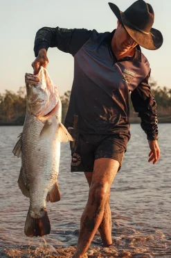 Buckin Barra Fishing Jersey - Navy