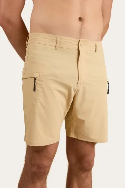 Hillston Mens Hybrid Short - Dark Sand